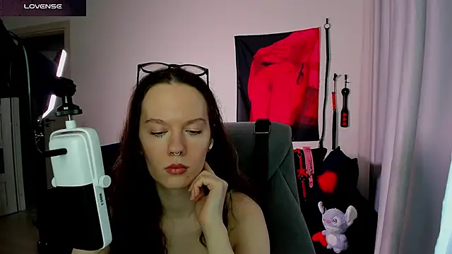 DivineBite online show from May 22, 2026, 4:05 pm