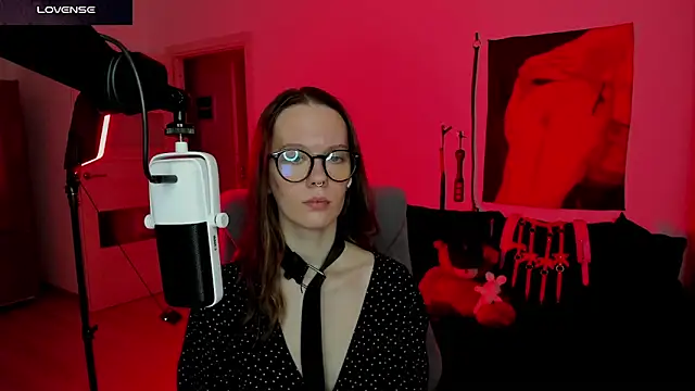 DivineBite online show from April 7, 2026, 5:15 pm