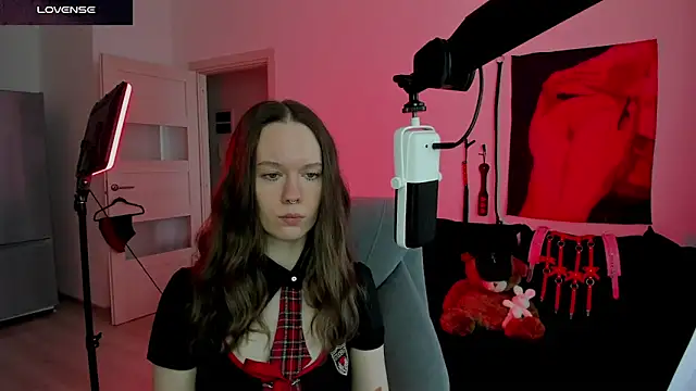 DivineBite online show from April 3, 2026, 1:28 pm