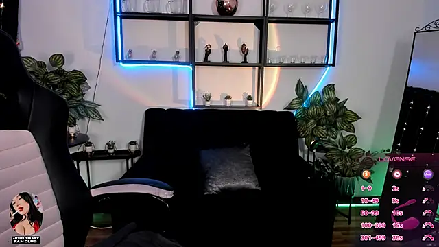 thepornprincess1 online show from January 18, 2026, 3:21 am