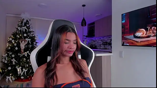 liagirl cute online show from January 13, 2026, 2:15 am