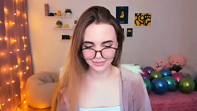 Snapshot of aPieceOfJoy chatting on February 10, 2025, 9:04 pm aPieceOfJoy online show from February 10, 2025, 9:04 pm