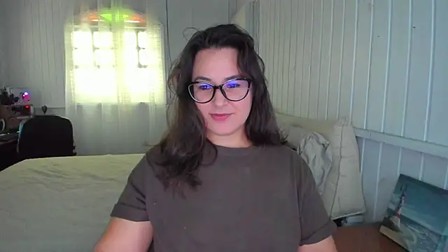 Snapshot of anna_love_hot chatting on April 15, 2026, 6:01 pm anna love hot online show from April 15, 2026, 6:01 pm