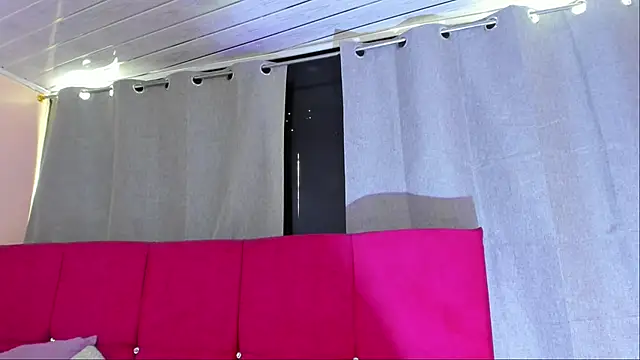 candymills1 online show from February 16, 2026, 2:27 pm