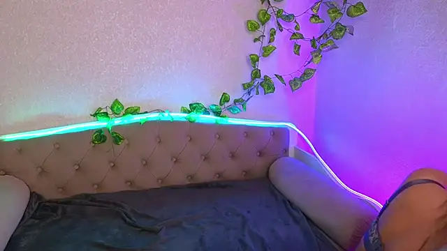 ParadisePleasure  online show from February 21, 2025, 1:55 am