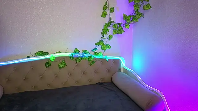 ParadisePleasure  online show from February 7, 2025, 1:58 am