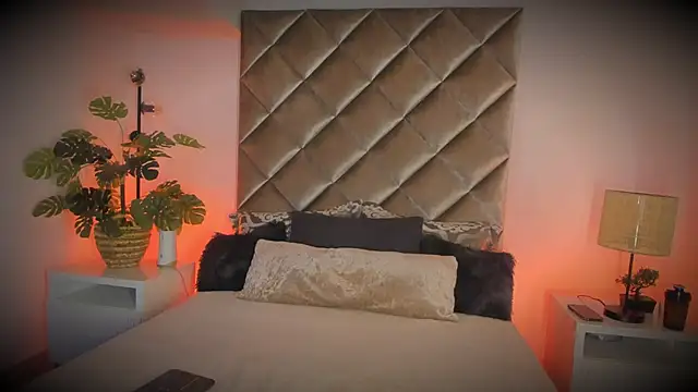 Snapshot of malaia_hills chatting on February 14, 2026, 6:41 pm malaia hills online show from February 14, 2026, 6:41 pm