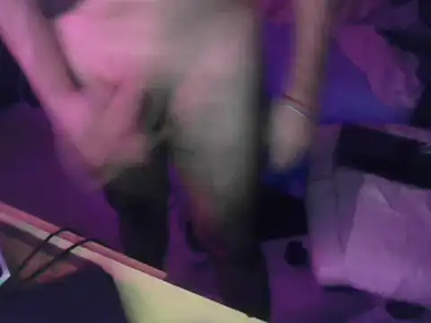 kavani7777 online show from February 18, 2026, 11:17 am