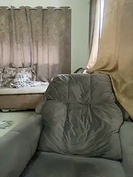 iarinhalatina online show from October 10, 2025, 5:25 pm