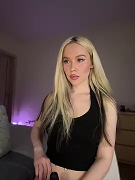 xDinnax online show from April 15, 2026, 3:16 pm