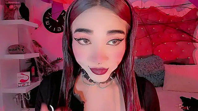 LeyXandrabraz online show from October 29, 2025, 7:57 pm