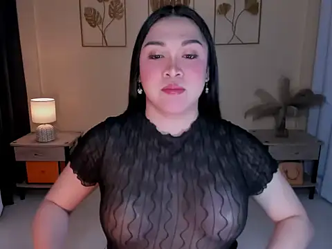 Snapshot of MaxeneCullens chatting on December 16, 2025, 1:43 am MaxeneCullens online show from December 16, 2025, 1:43 am