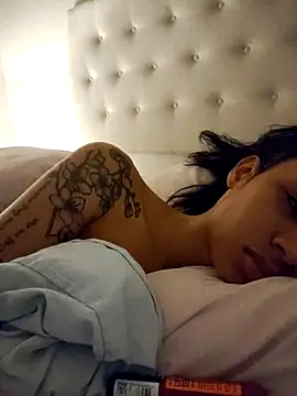 Leaberry online show from February 20, 2026, 11:28 pm