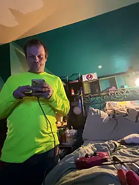 Snapshot of charactrzero chatting on October 17, 2025, 12:47 am charactrzero online show from October 17, 2025, 12:47 am