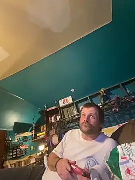 Snapshot of charactrzero chatting on October 30, 2025, 11:34 pm charactrzero online show from October 30, 2025, 11:34 pm