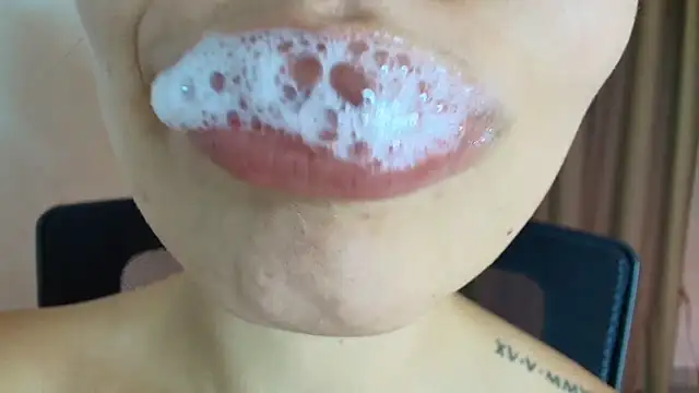 lisbet21x online show from April 20, 2026, 10:55 pm