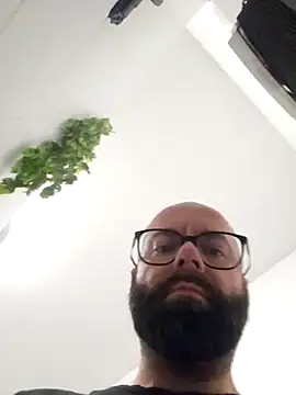 Dolceporco19 online show from March 11, 2026, 5:07 pm