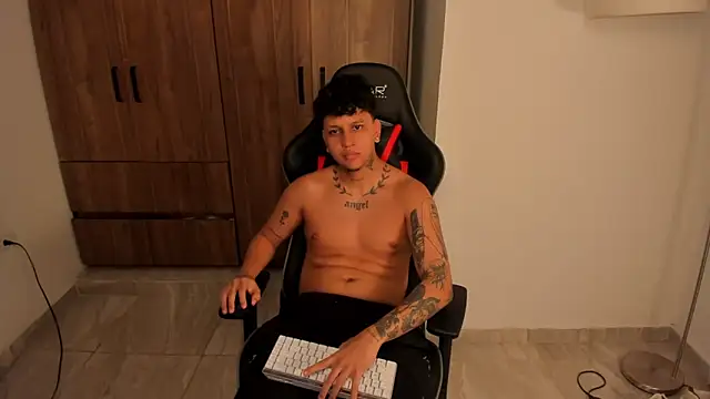 Jake simons online show from November 13, 2025, 11:03 am