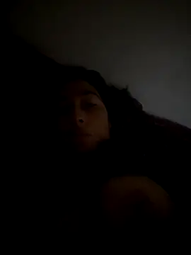 andreaisis2 online show from December 4, 2025, 3:22 pm