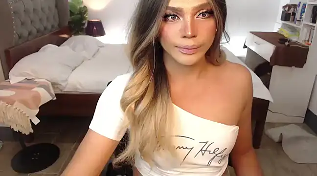 liaa lurrecams online show from March 2, 2025, 6:13 pm