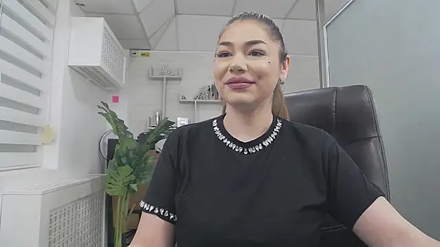 Ella sweety online show from February 23, 2026, 6:14 am