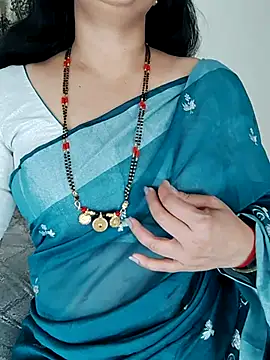 Indian desi wife online show from April 18, 2026, 3:47 pm