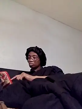 sweetsexiecool7 online show from April 25, 2026, 2:25 am