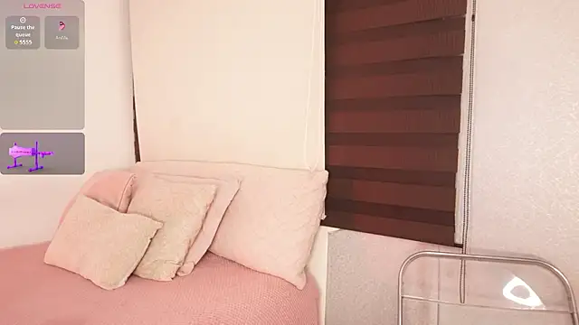 Alexxandra 12 online show from February 4, 2026, 9:59 am