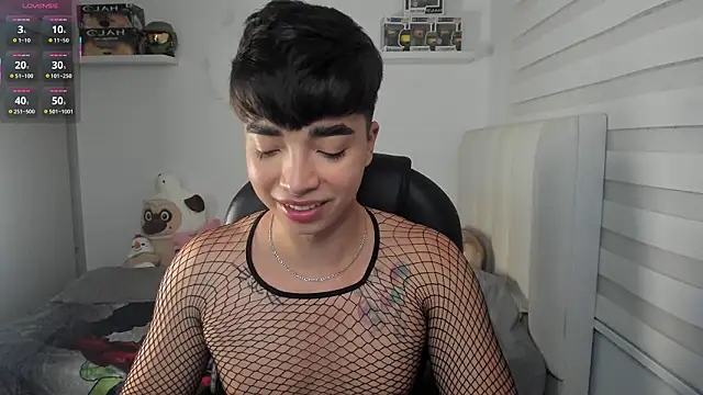 santy7v7 online show from March 1, 2026, 1:33 pm