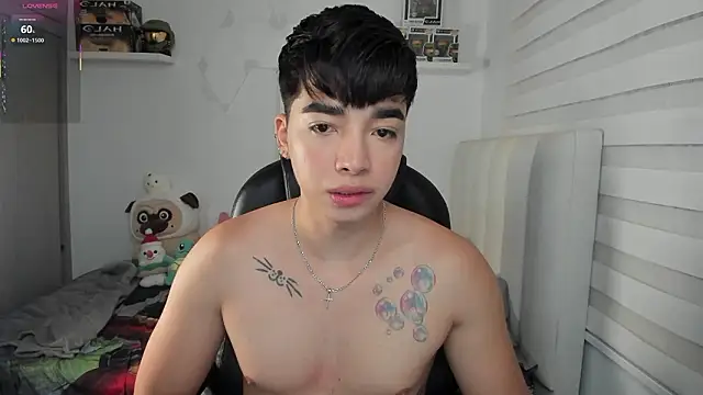 santy7v7 online show from March 29, 2026, 1:35 pm