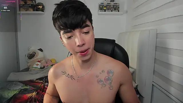 santy7v7 online show from March 18, 2026, 1:24 pm