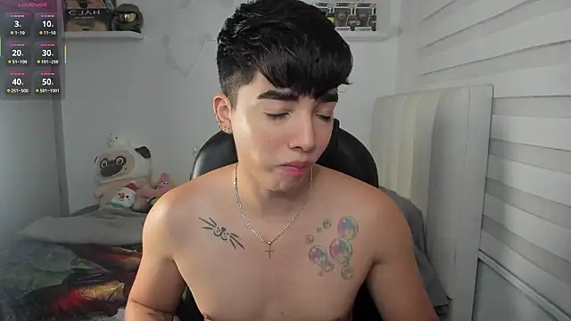 santy7v7 online show from March 10, 2026, 1:15 pm