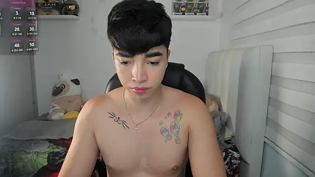 santy7v7 online show from March 6, 2026, 1:17 pm