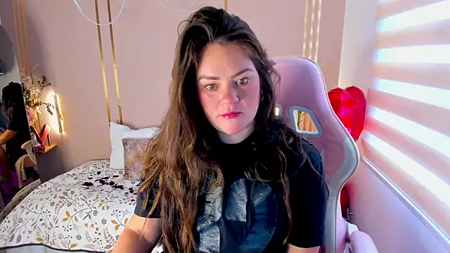 lena paulxo online show from July 12, 2026, 1:56 pm