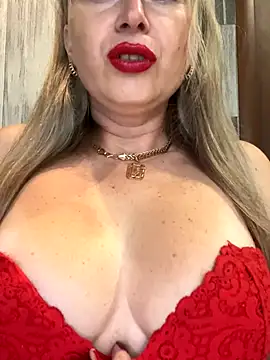 Kittenforyou online show from November 4, 2025, 12:31 pm