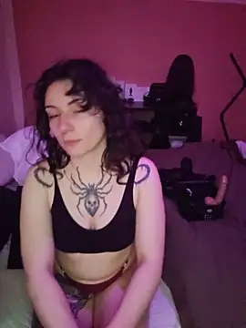 Moxxxie online show from May 19, 2026, 7:48 am