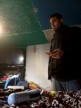 Wero4200 online show from November 29, 2025, 4:40 pm