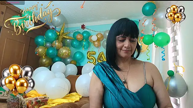 ISABEEL SOFIA01 online show from June 4, 2026, 4:00 pm