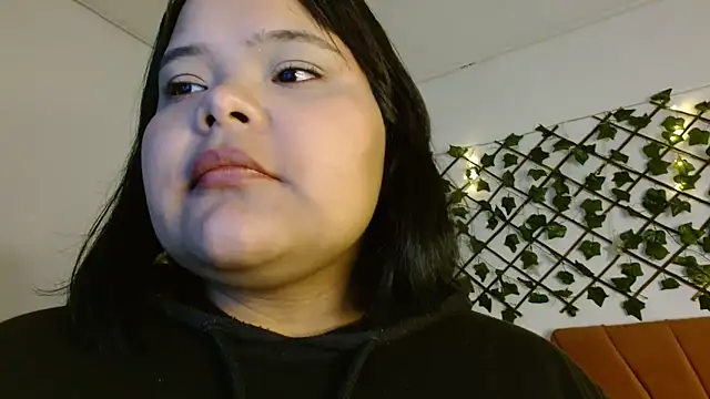 sexychubby    online show from February 28, 2025, 9:55 pm