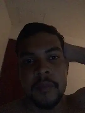Snapshot of ElsecretodeBruno chatting on March 15, 2025, 3:06 pm ElsecretodeBruno online show from March 15, 2025, 3:06 pm