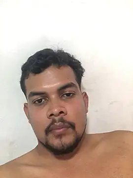 Snapshot of ElsecretodeBruno chatting on March 14, 2025, 3:58 pm ElsecretodeBruno online show from March 14, 2025, 3:58 pm