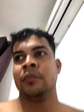 Snapshot of ElsecretodeBruno chatting on October 22, 2025, 9:46 pm ElsecretodeBruno online show from October 22, 2025, 9:46 pm