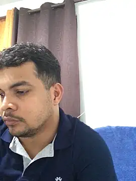 Snapshot of ElsecretodeBruno chatting on September 24, 2025, 10:27 pm ElsecretodeBruno online show from September 24, 2025, 10:27 pm