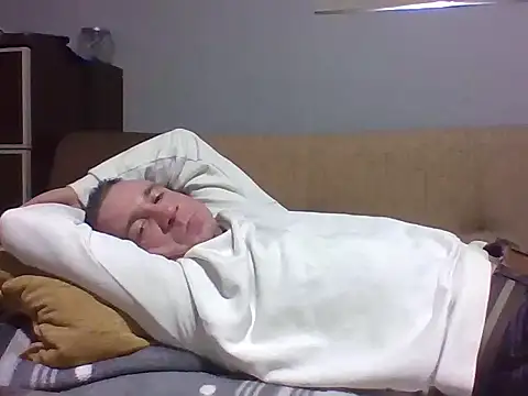 aroj95 online show from February 7, 2026, 1:46 am