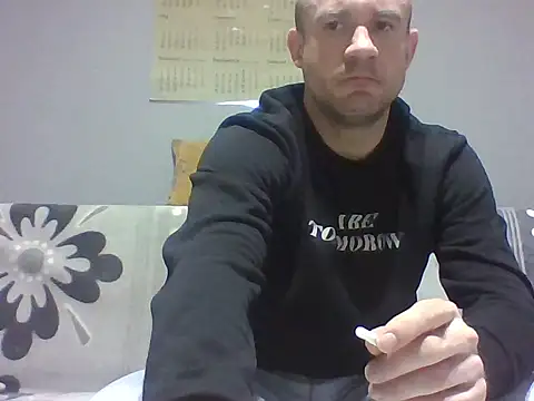 aroj95 online show from March 11, 2026, 11:10 pm