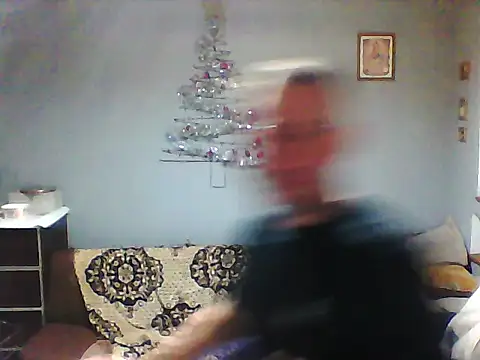 aroj95 online show from January 11, 2026, 3:24 am