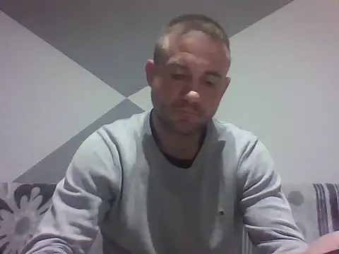 aroj95 online show from April 2, 2026, 7:09 pm