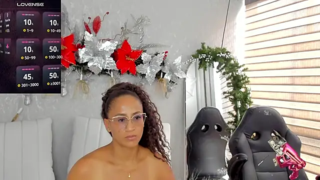 EmmaFerrary online show from December 21, 2025, 8:20 pm