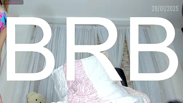 jaddyk  online show from January 28, 2025, 11:28 pm