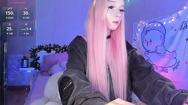 Snapshot of Misty_Shadow chatting on May 18, 2026, 10:47 pm Misty Shadow online show from May 18, 2026, 10:47 pm